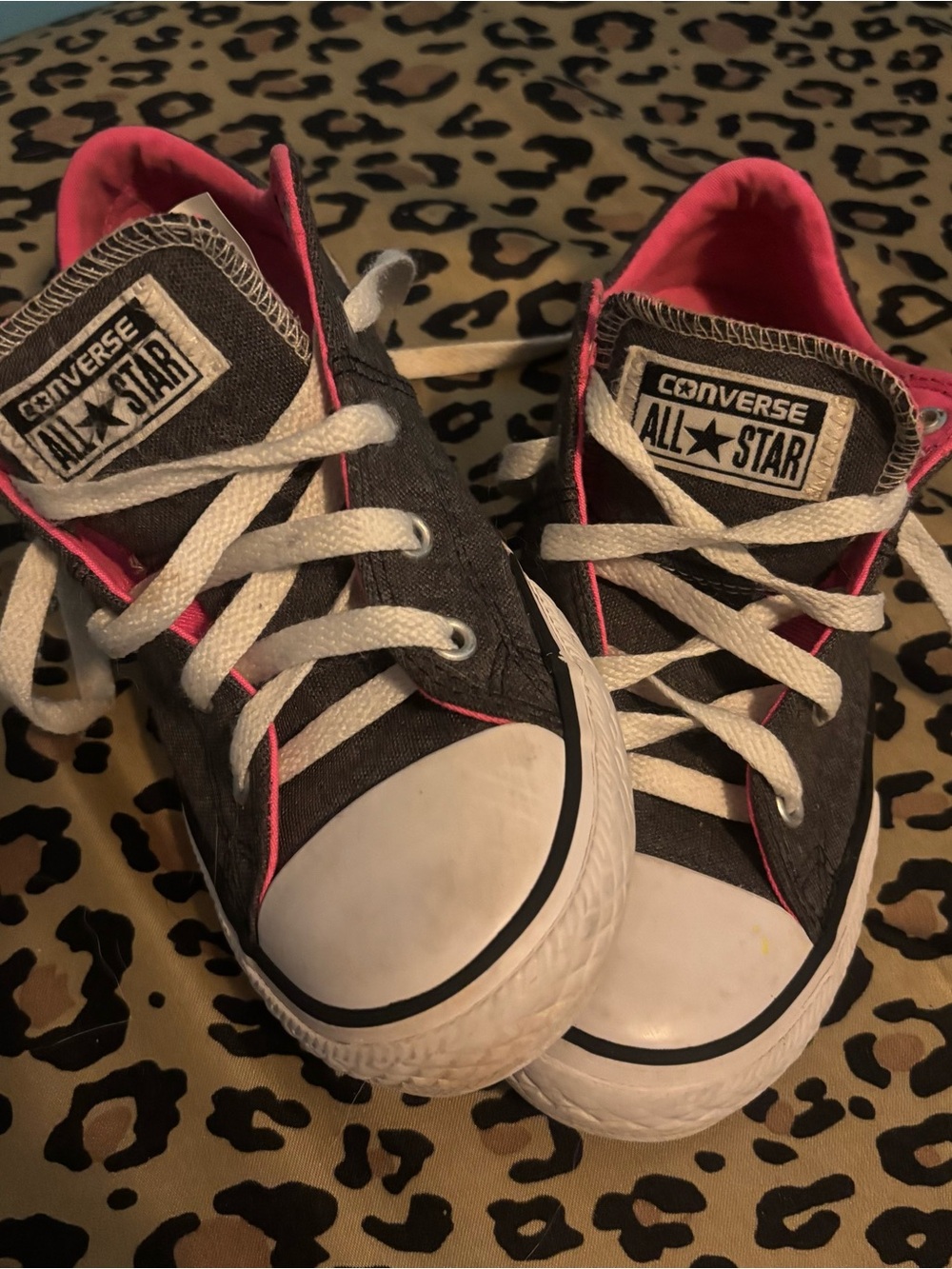 Converse Kids Low Top Sneakers - Charcoal with Pink